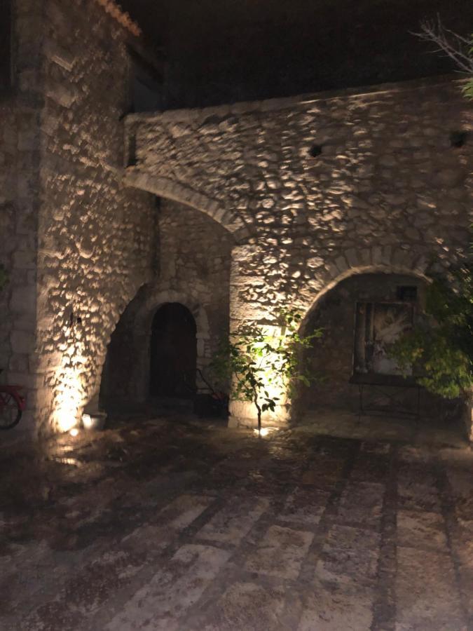Masseria Barone Gambadoro Monte Sant'Angelo Luaran gambar